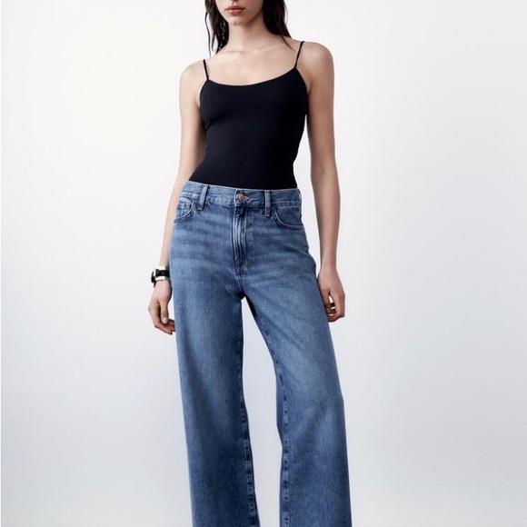 HOST PICK- ZARA HIGH RISE JEANS/ USA SIZE 4- EUR 36(98% COTTON, 2% ELASTANE) - Picture 2 of 9